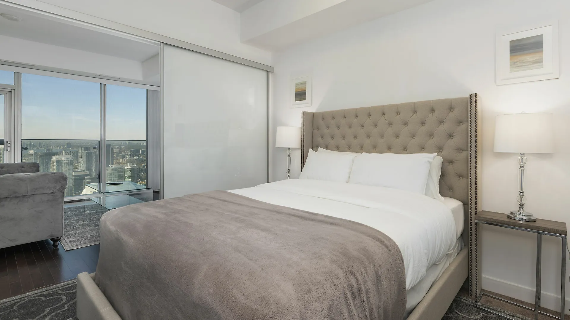 Отель Diamond Vacation Homes - York Street Торонто